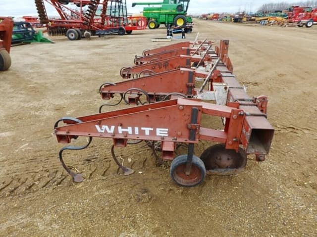 Image of White 378 equipment image 2