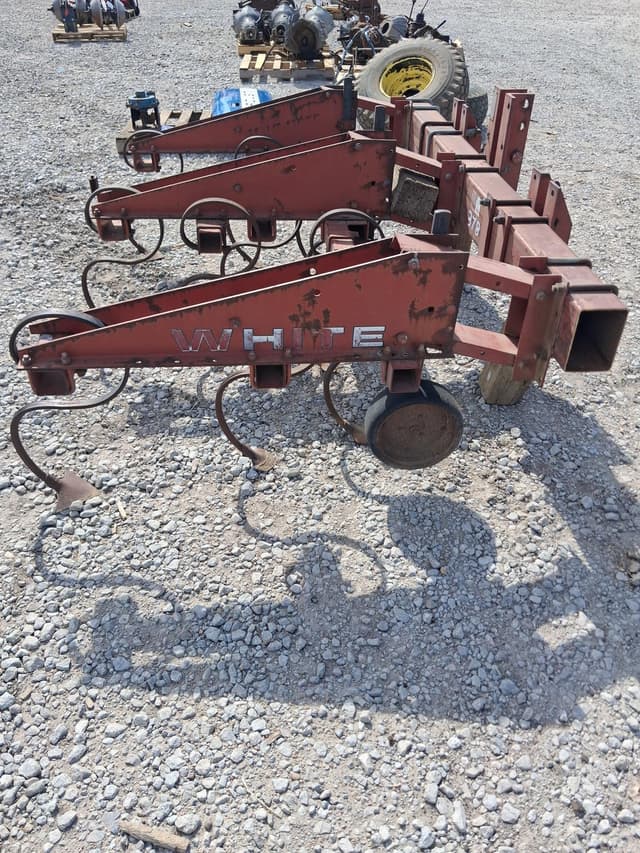 Image of White 378 equipment image 1