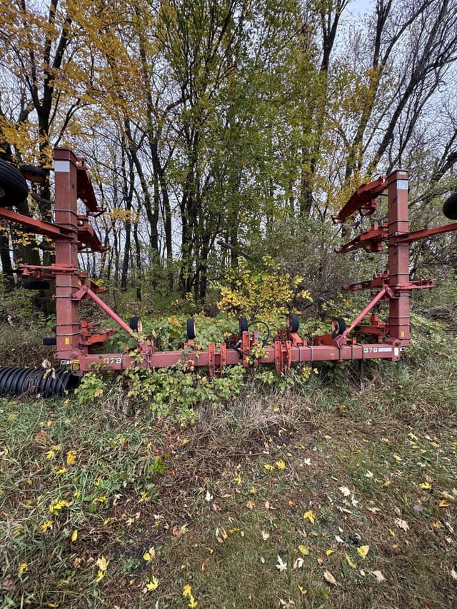 Image of White 378 equipment image 4