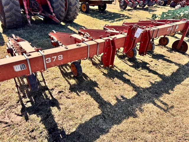 Image of White 378 equipment image 2