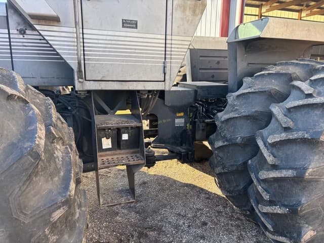 Image of White 4-210 equipment image 2