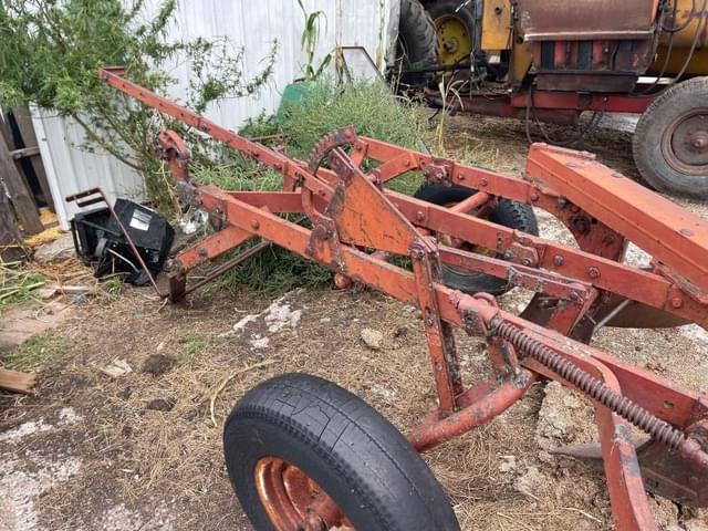 Image of White Undetermined equipment image 3