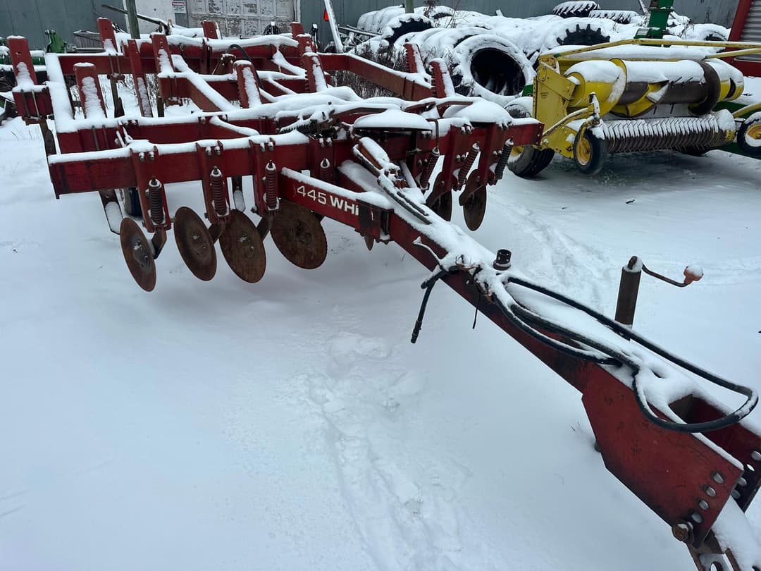 Image of White 445 Image 1