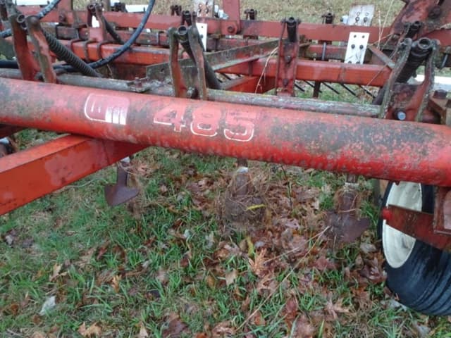 Image of White 485 equipment image 1