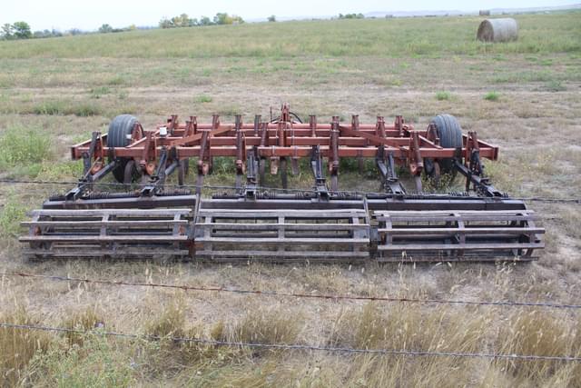 Image of White 485 equipment image 4