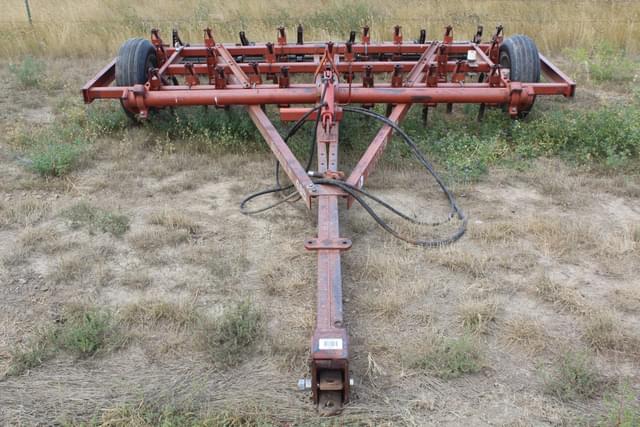 Image of White 485 equipment image 1