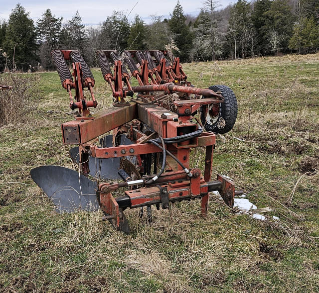 Image of White 508 equipment image 1