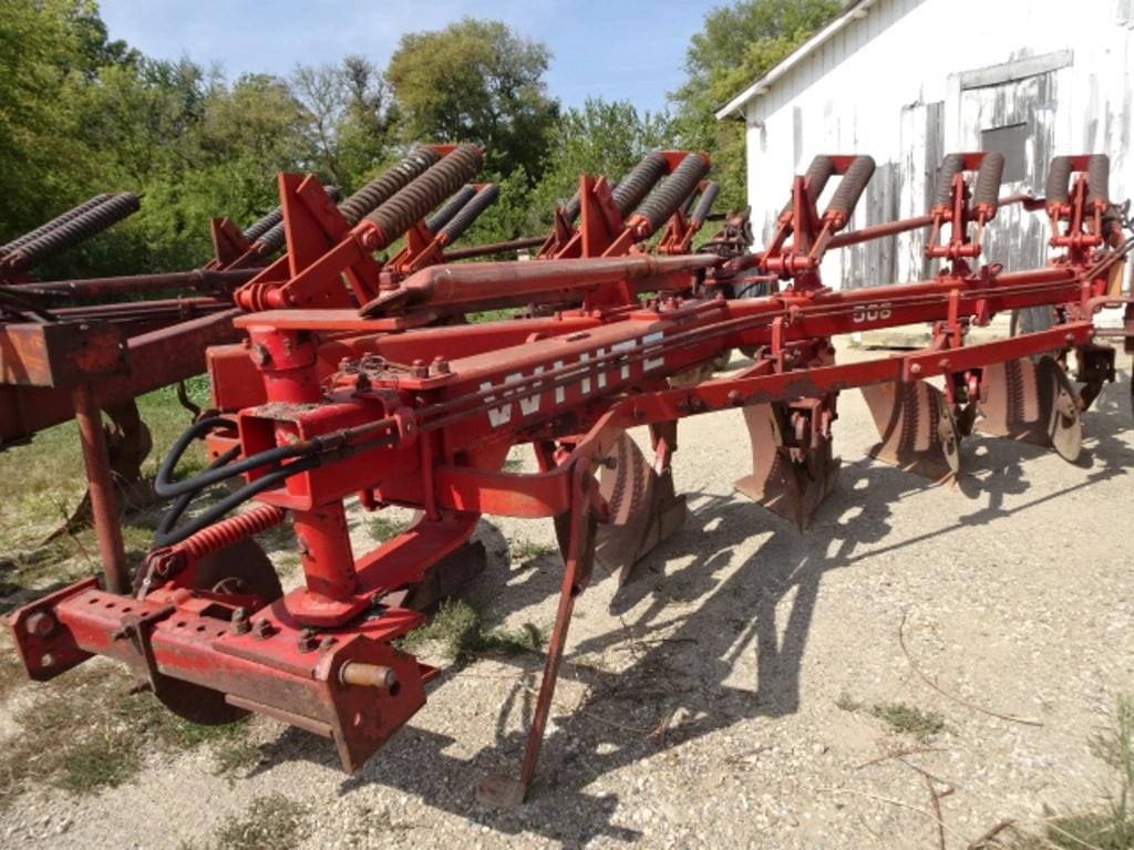 White 508 Equipment Image0