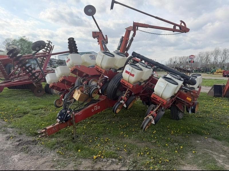 Image of White 5100 Primary image