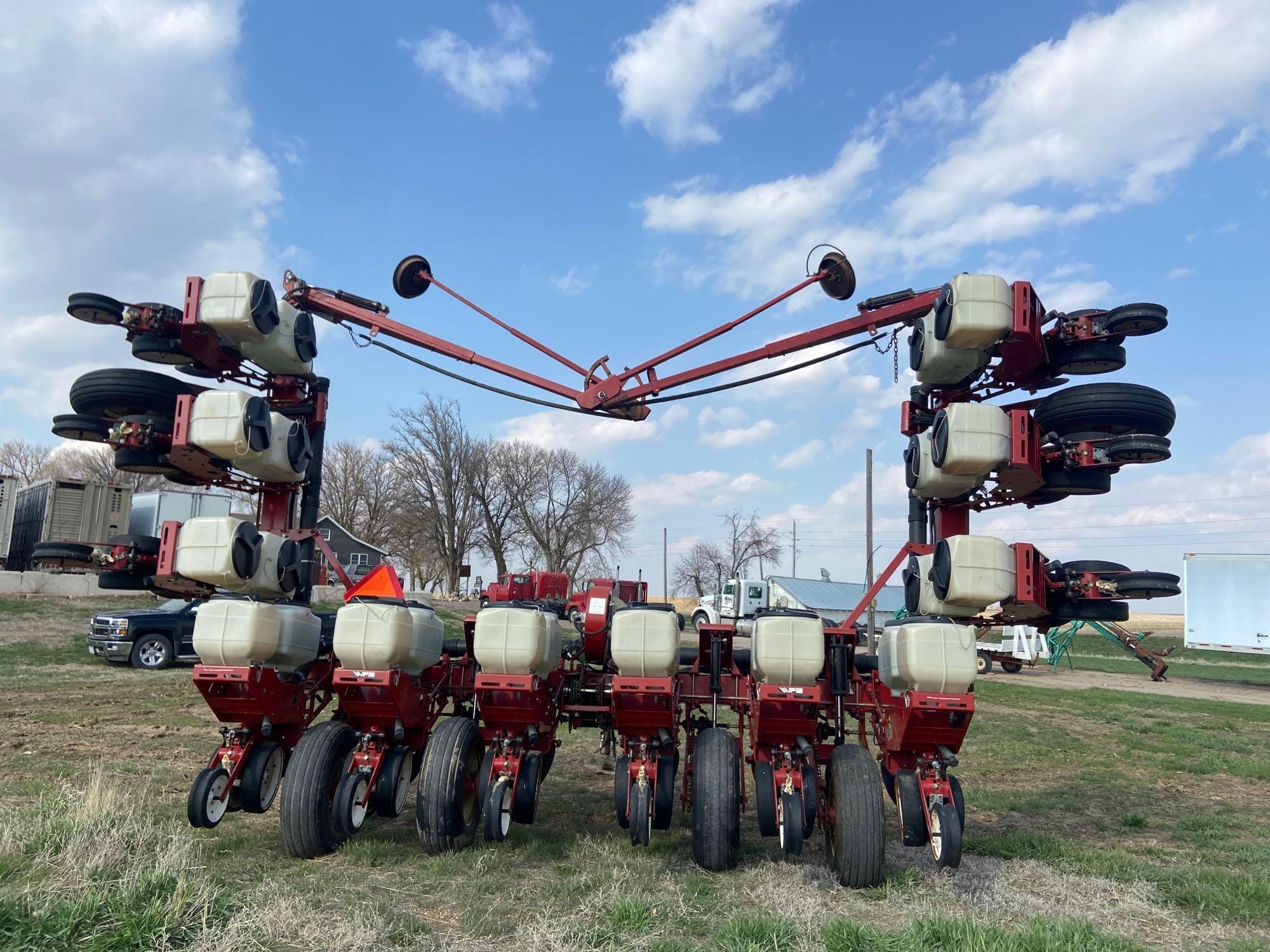 Main image White 5100