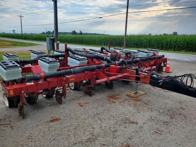 Image of White 5100 equipment image 1
