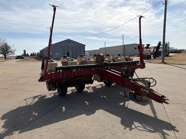 Image of White 5100 equipment image 1