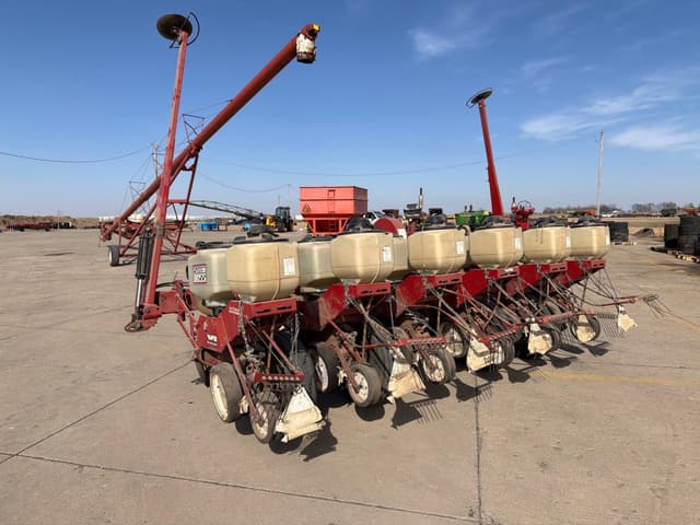 Image of White 5100 equipment image 3