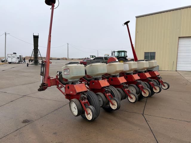 Image of White 5100 equipment image 2