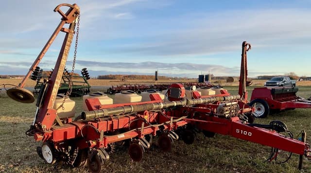 Image of White 5100 equipment image 4