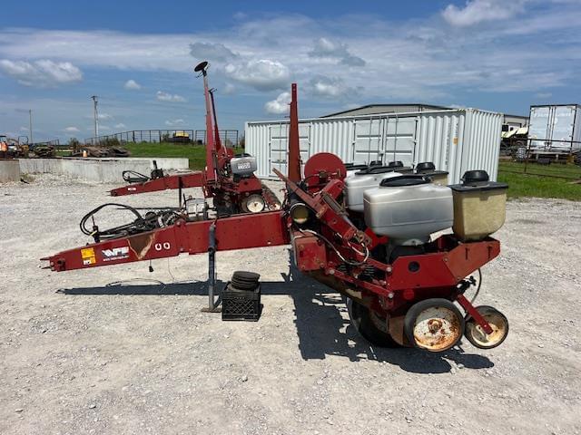 Image of White 5100 equipment image 1