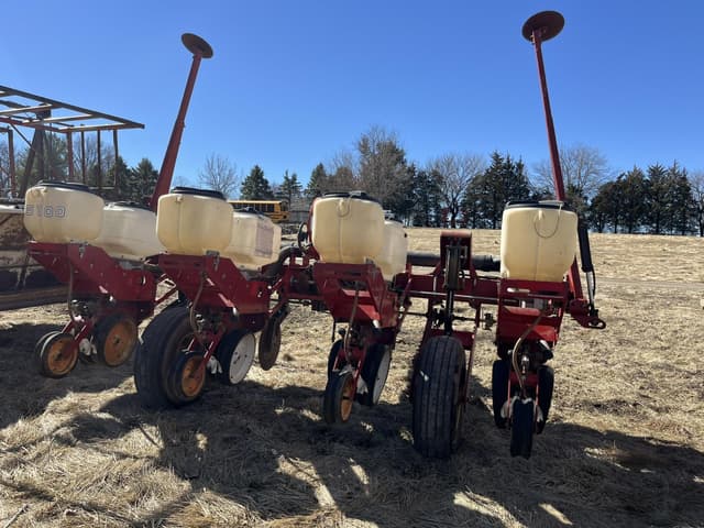 Image of White 5100 equipment image 3