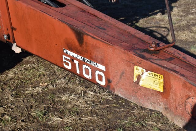 Image of White 5100 equipment image 3