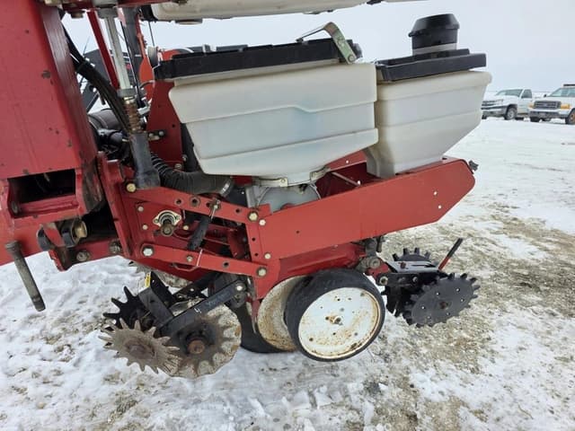 Image of White 5100 equipment image 1