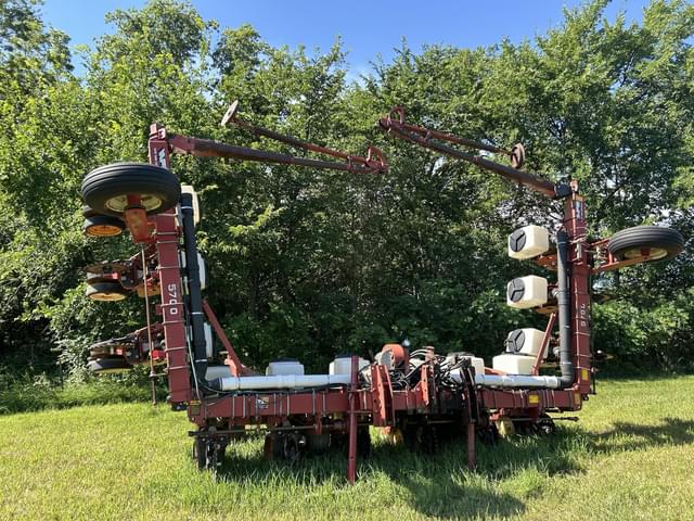 Image of White 5700 equipment image 1