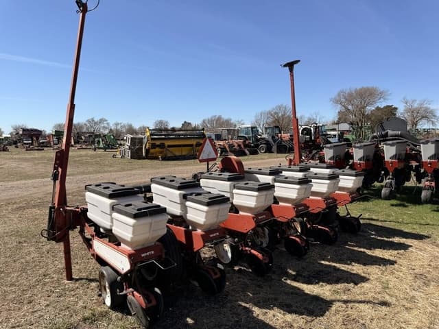 Image of White 6000 equipment image 4