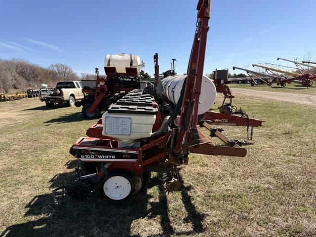 Image of White 6000 equipment image 3