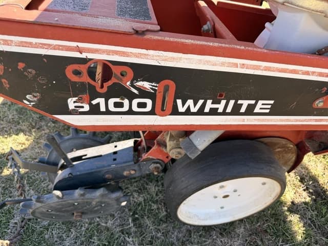 Image of White 6000 equipment image 4