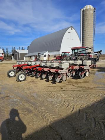 Main image White 6100