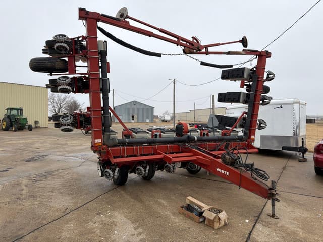 Image of White 6100 equipment image 1