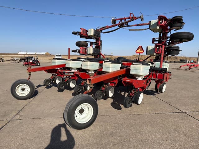 Image of White 6100 equipment image 1