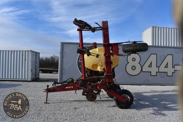 Image of White 6100 equipment image 1