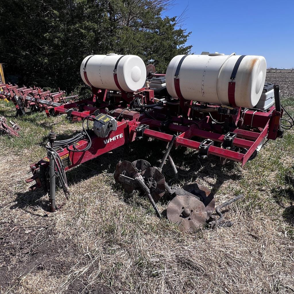 Main image White 6100