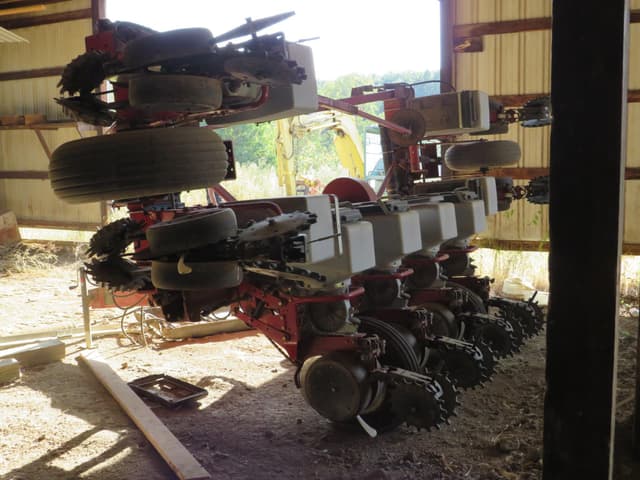 Image of White 6100 equipment image 3