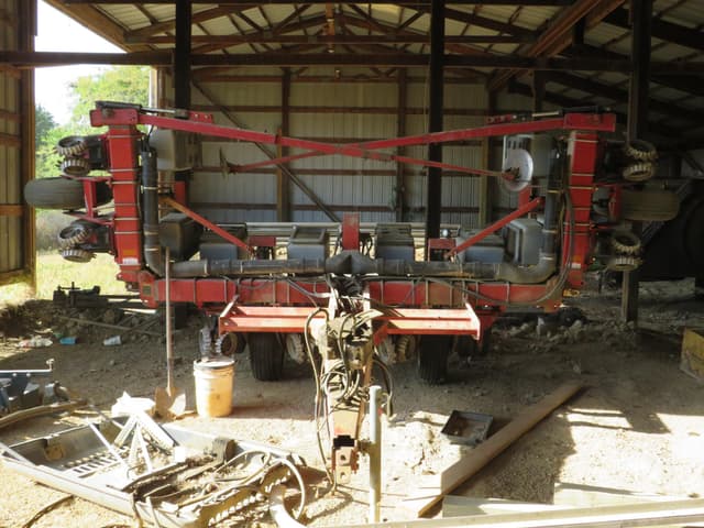 Image of White 6100 equipment image 1