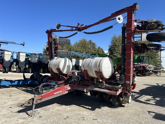 White 6100 Equipment Image0