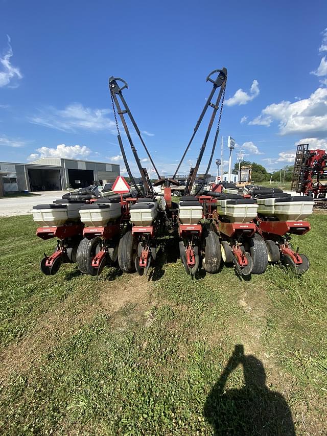 Image of White 6100 equipment image 1