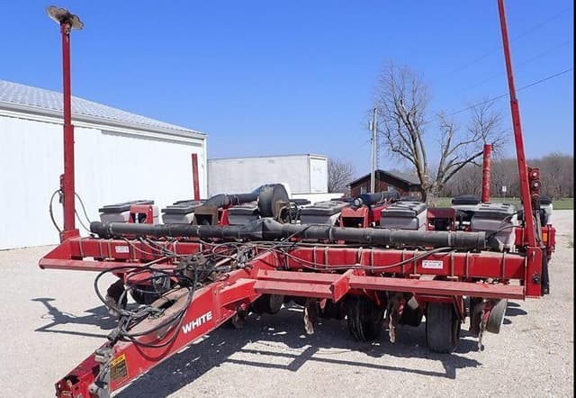 Image of White 6100 equipment image 2