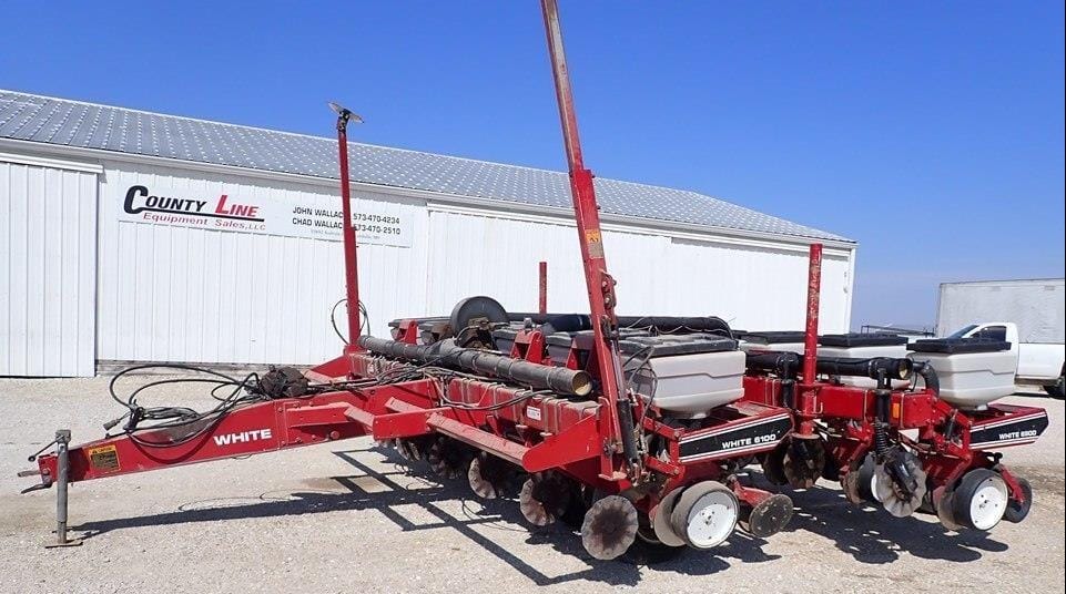 White 6100 Equipment Image0