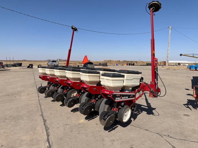 Image of White 6100 equipment image 1