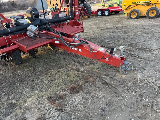 Image of White 6100 equipment image 2