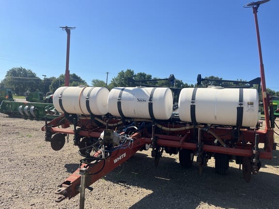 White 6100 Equipment Image0