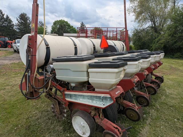 Image of White 6100 equipment image 1