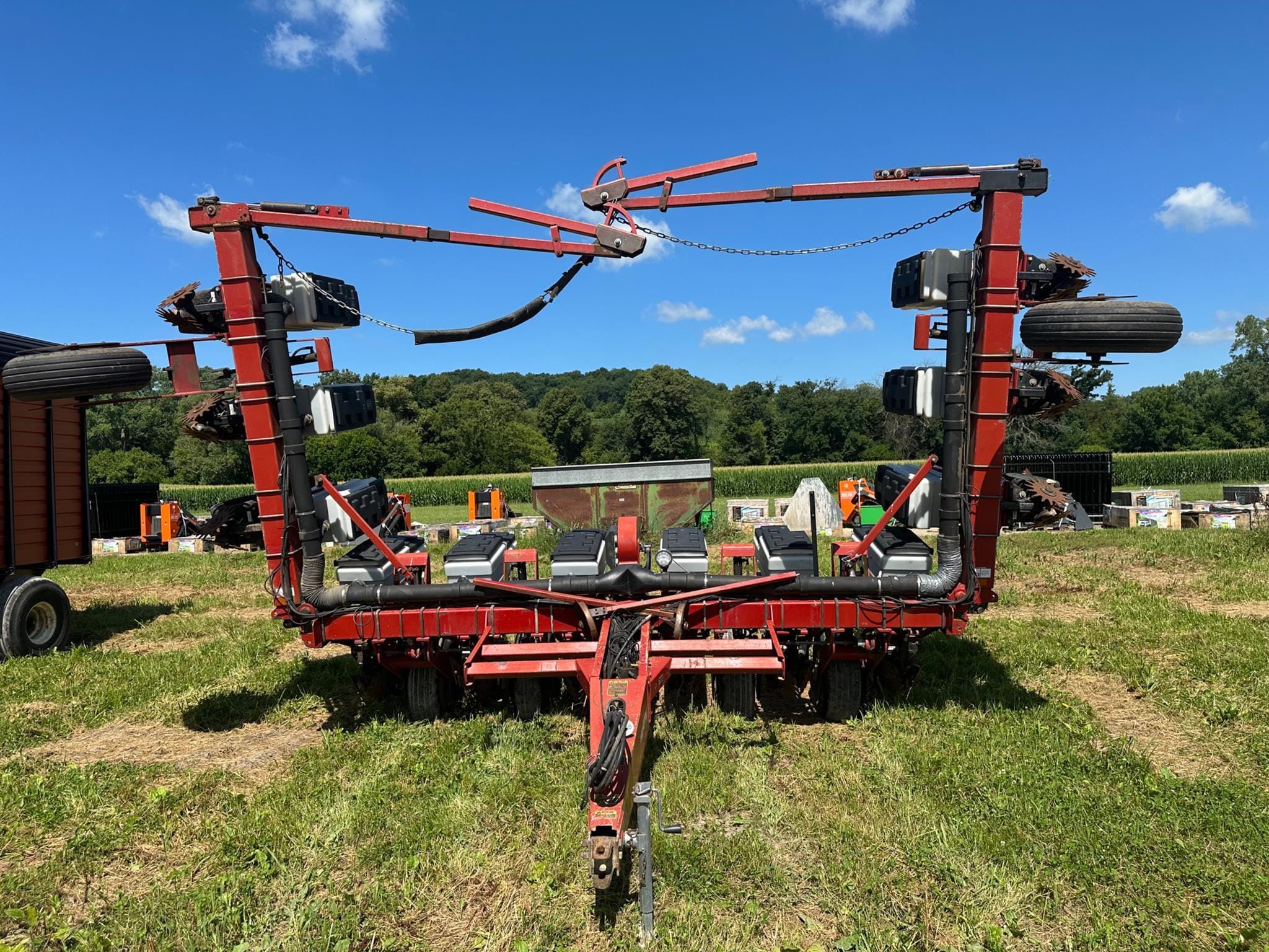 White 6100 Equipment Image0