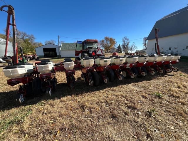 Image of White 6100 equipment image 2