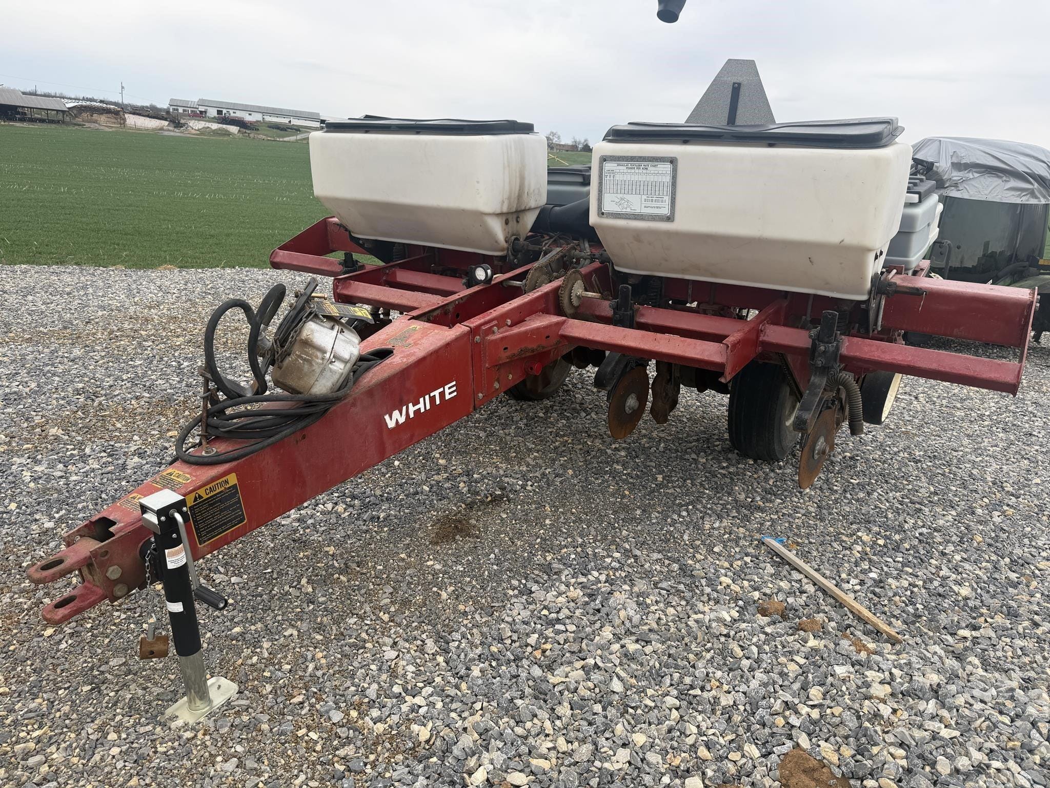 White 6100 Equipment Image0