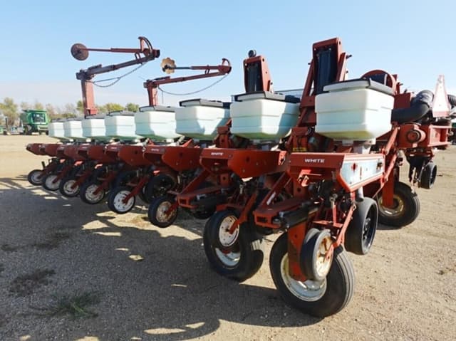 Image of White 6100 equipment image 3