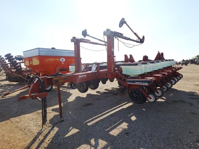 Image of White 6100 equipment image 1