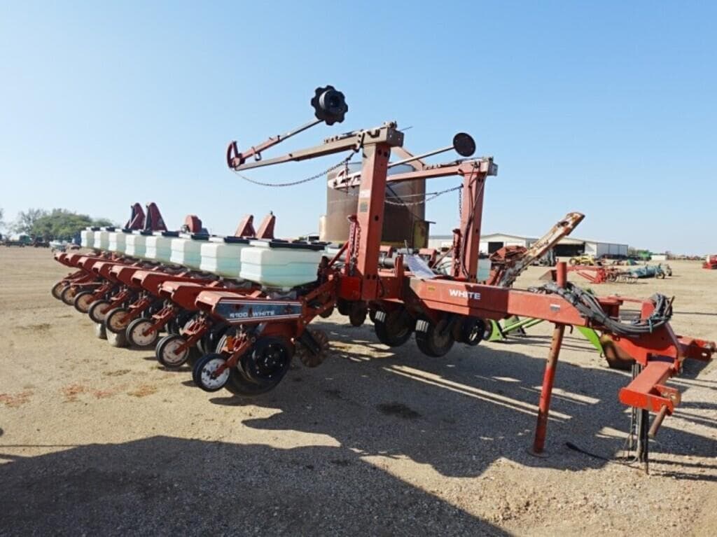 Image of White 6100 Primary image