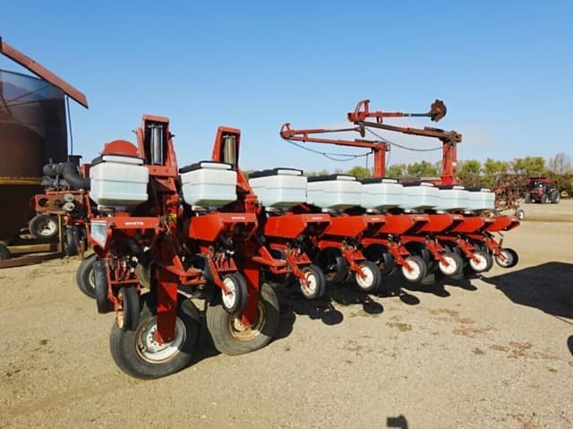 Image of White 6100 equipment image 2