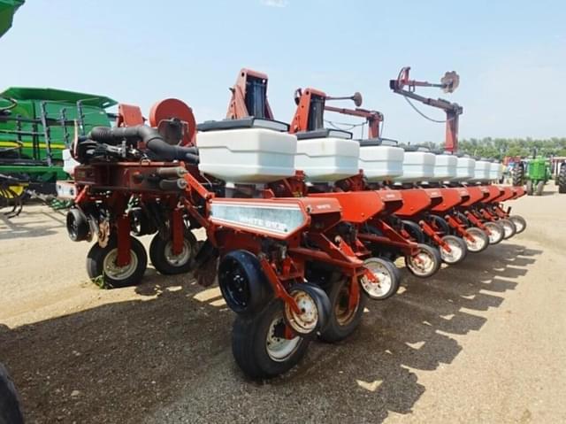 Image of White 6100 equipment image 3
